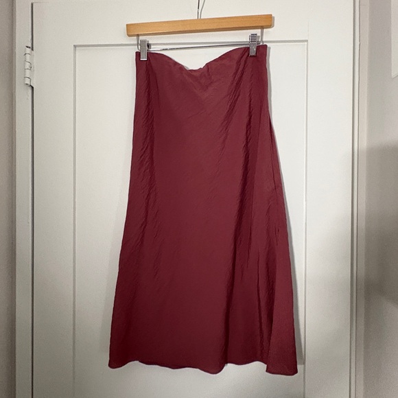 Madewell Layton Burgundy Skirt - Picture 2 of 4